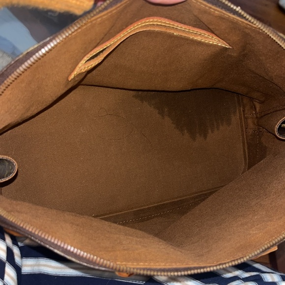 Louis Vuitton Vintage Monogram Canvas, ALMA Shoulder Bag - Picture 11 of 13